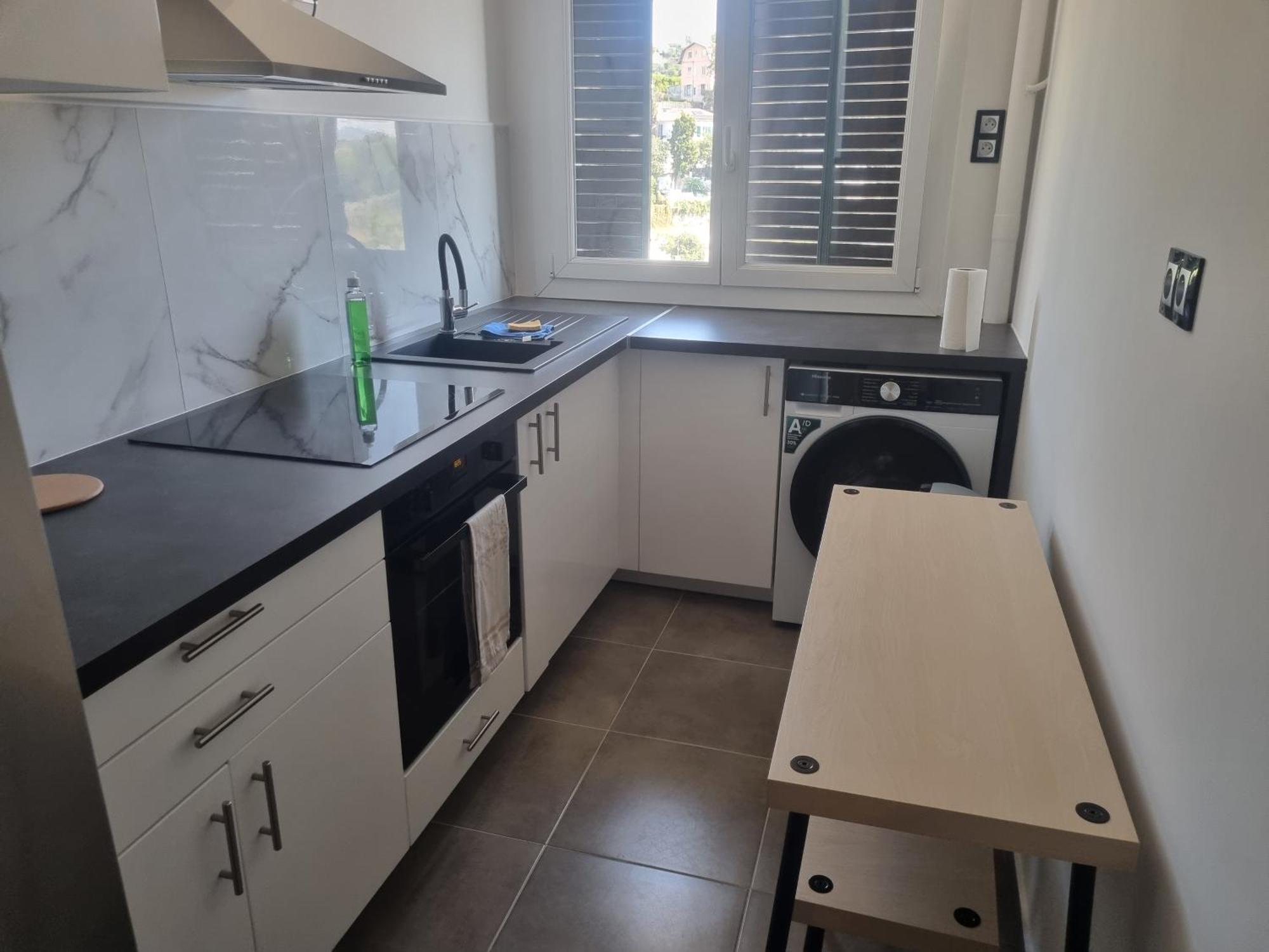 Chambre Privative Renove 2024, Climatisation, Tramway Sur Place , 12 Min Centre, 16 Min Plage, Apercu Lateral Mer, 2 Wc Avec 2 Salle De Bain, Private Room Renovated 2024, Air-Conditioned , Tram On Spot, 2 Toilets And 2 Bathrooms Nice Dış mekan fotoğraf